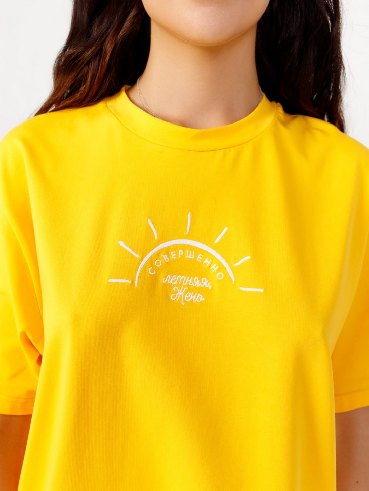 Футболка «Совершенно летняя Жень», жёлтая